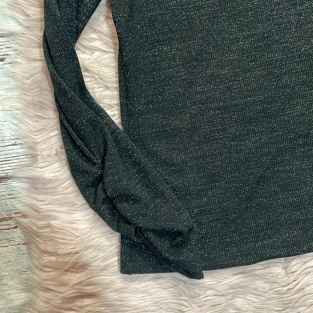 Evereve Ribbed Sparkle Metallic Silver Mockneck Top - Picture 3 of 8